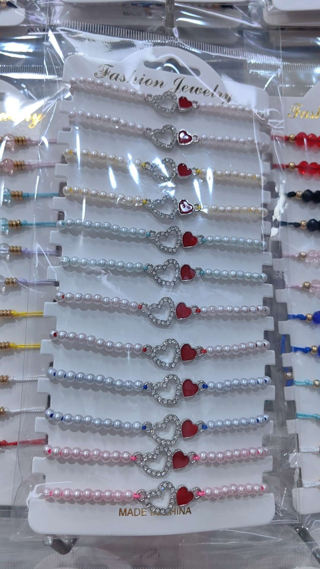 红绳铜微镶四叶草手链手串饰品简约时尚<b id="qqnews%3A%2F%2Farticle_9527%3Fnm%3D