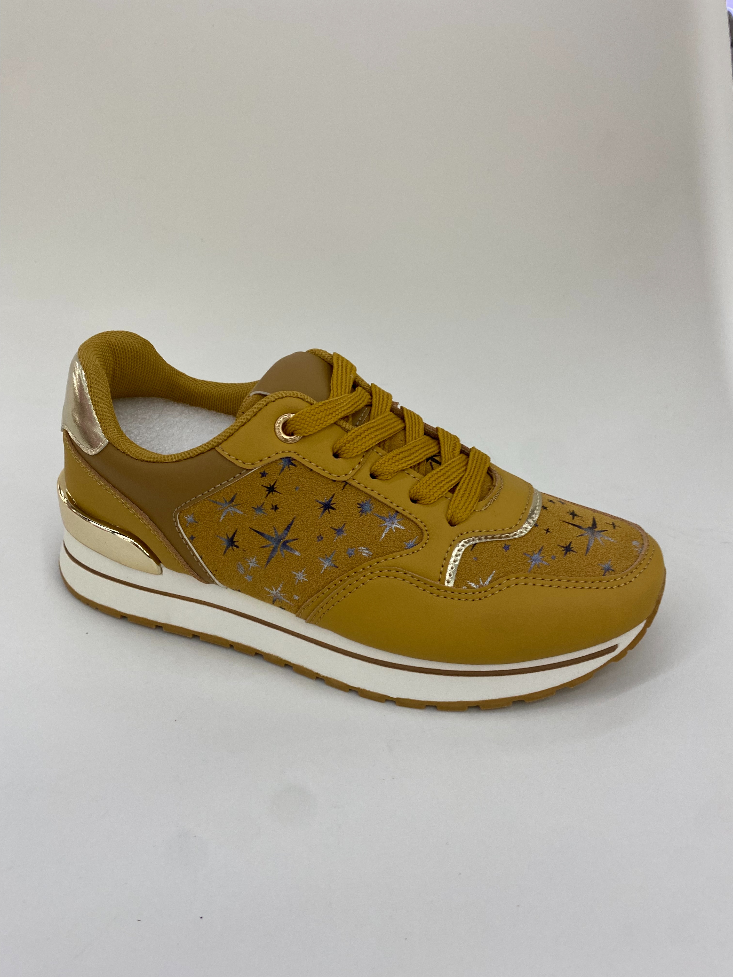 The new versatile women's summer casual sports shoes are breathable, comfortable, lightweight and have a light sole Specification drawing