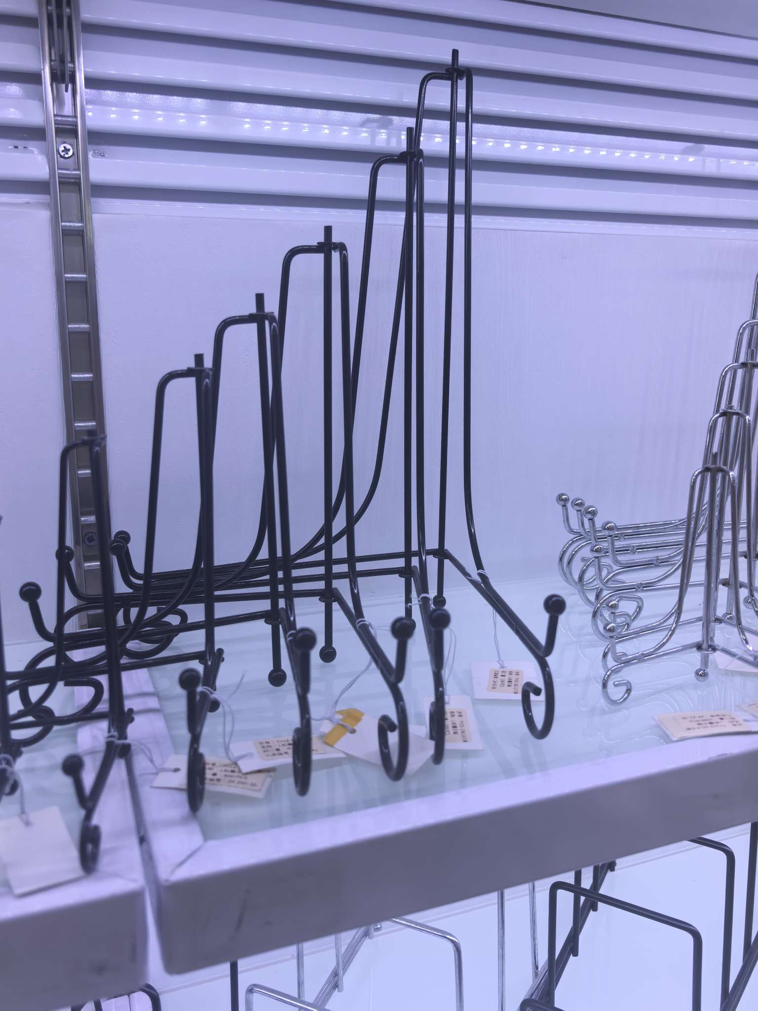 支架底座铁艺实心欧式展示样品圆形盘子支架磁盘支架cd钟表支架可折叠三角架铁艺支架 欧式简约金属摆件支架 茶饼相框盘子展示详情图4