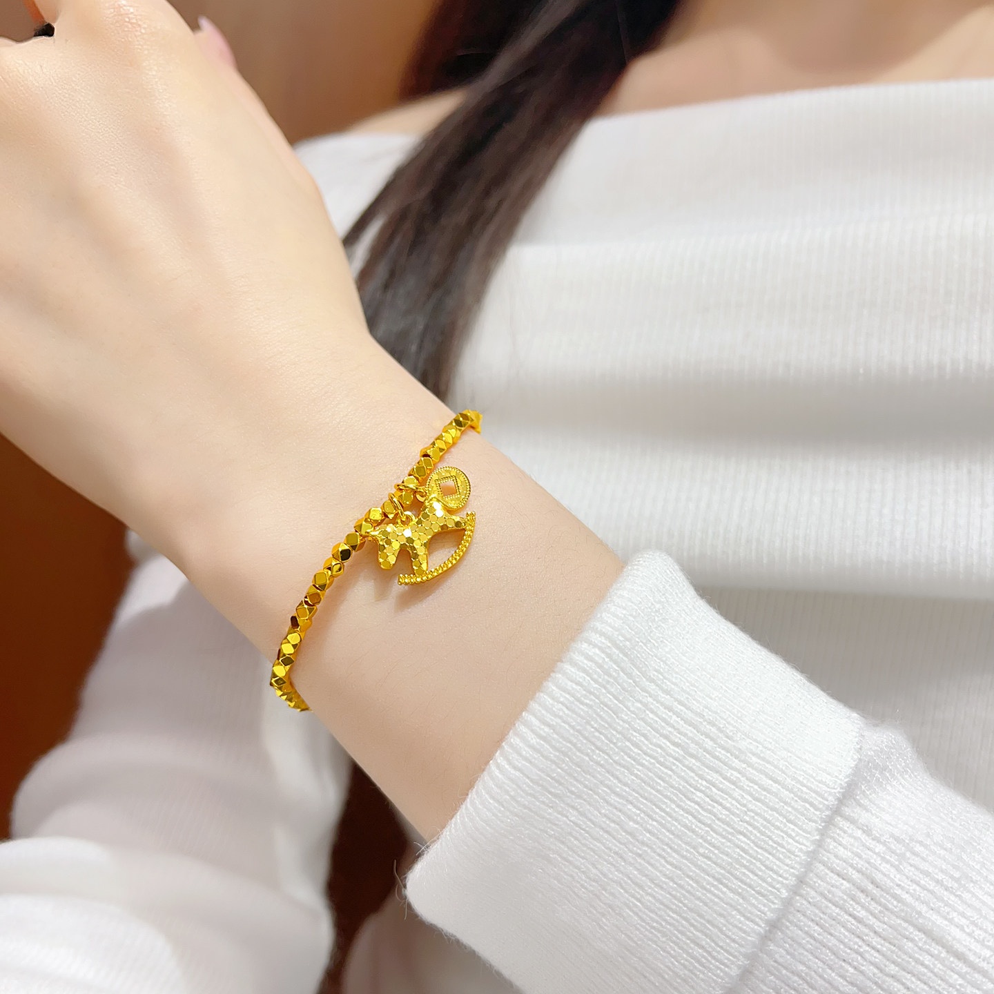 Super flash, ice-cold little horse coin, broken gold bracelet, rocking horse bouncing, disco beads, elastic bracelet for girls detail image 2