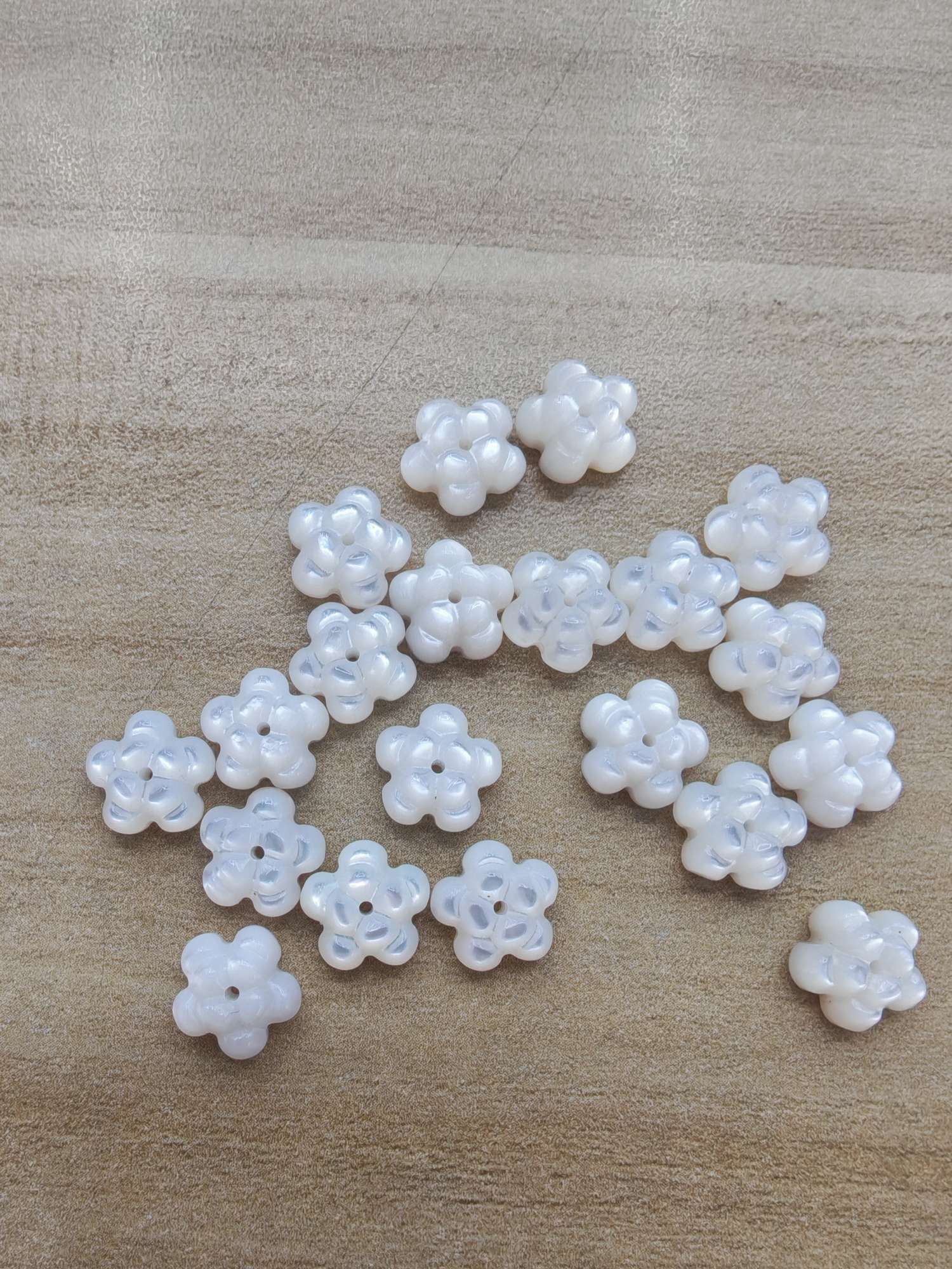 天然贝壳白蝶贝雕刻DIY手工饰品配件饰品套装 Diy饰品材料详情图2