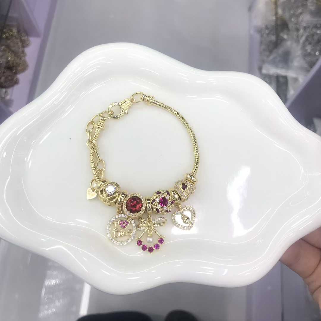 金色四叶草红绳手链铜微镶手环18cm手串手链铜微镶手环四叶草手链手串红绳
