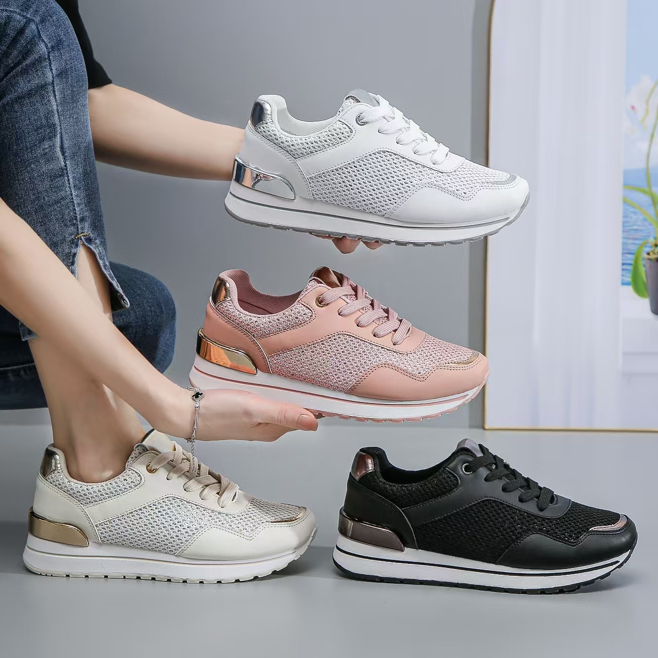 The new versatile summer casual sports shoes are breathable, comfortable, lightweight and anti-slip full figure