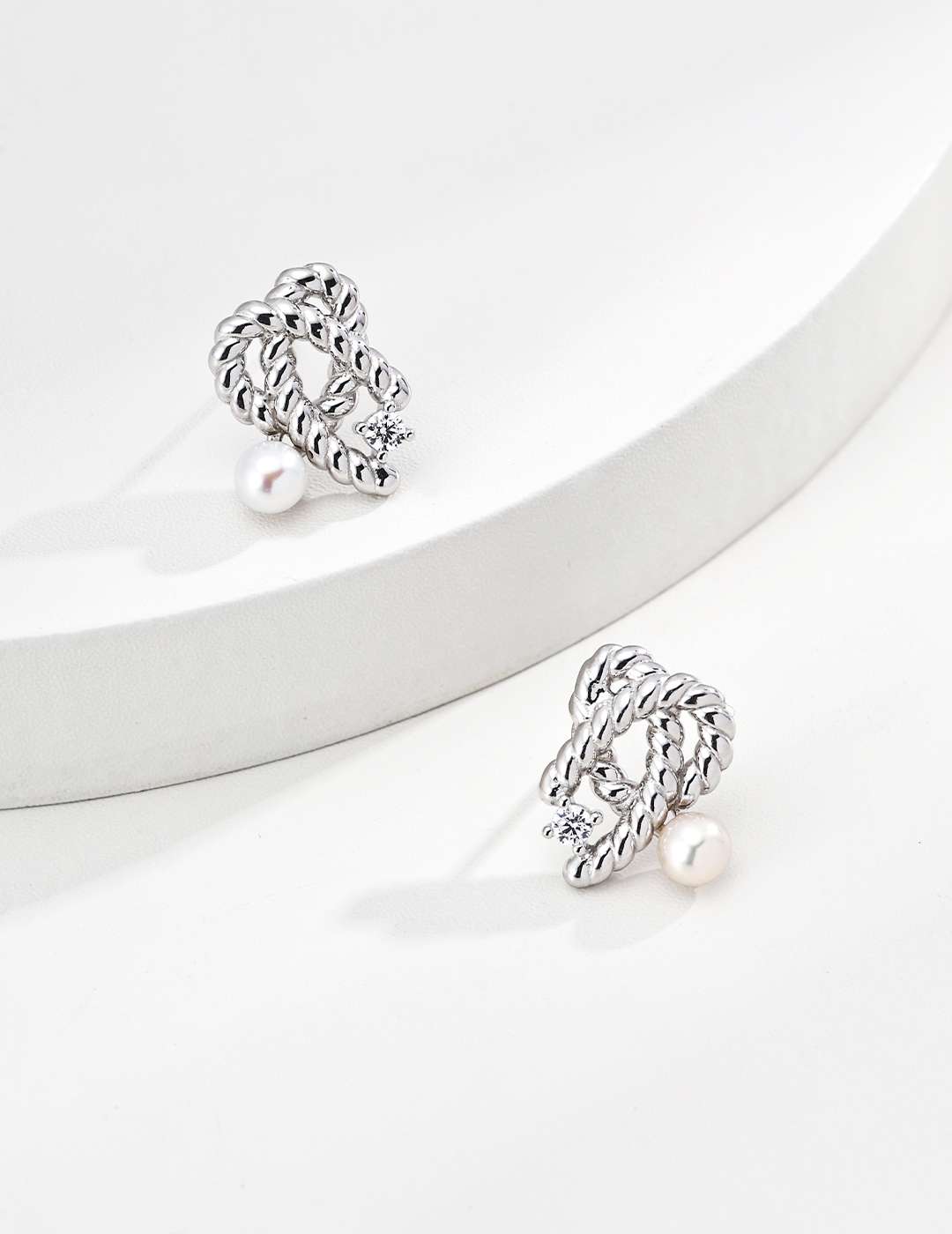 本夕银饰  S925银复古设计感天然珍珠锆石耳环