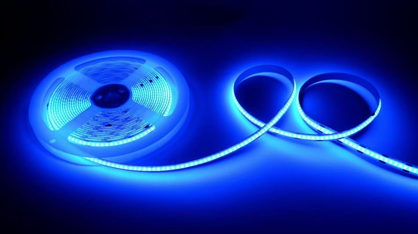 Double cat's eye sensor light LED light strip, clothing light strip, 120cm intelligent light control light strip, led light strip Application Scenario