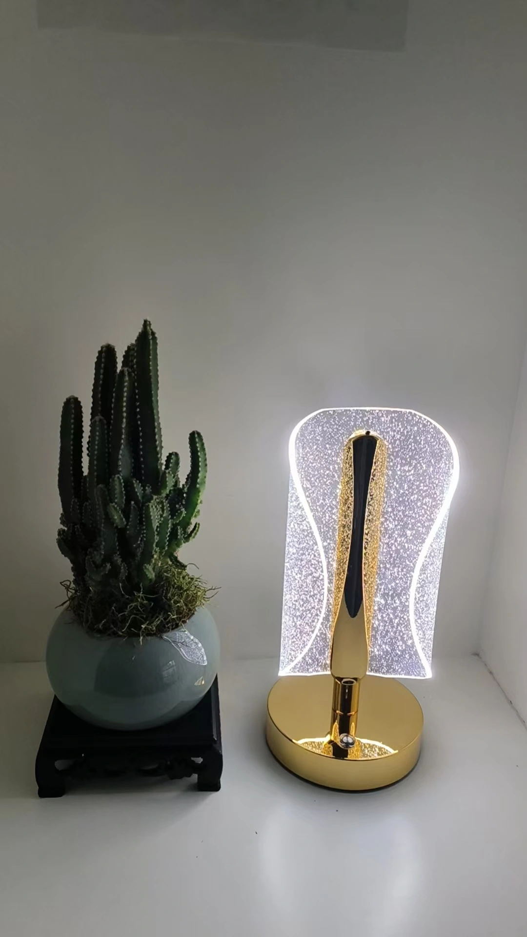 Acrylic desk lamp charging desk lamp, cross-border bestseller, charging night light, foreign trade bestseller detail image 19