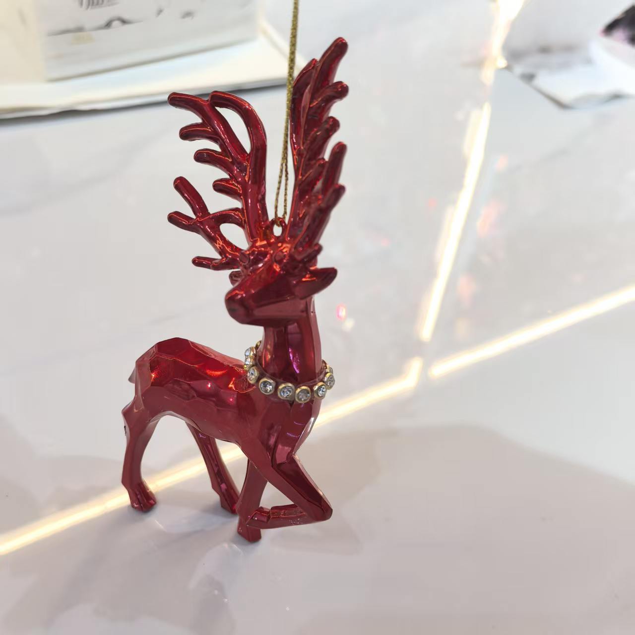 红色鹿形装饰品鹿年吉祥摆件家居装饰摆件产品图