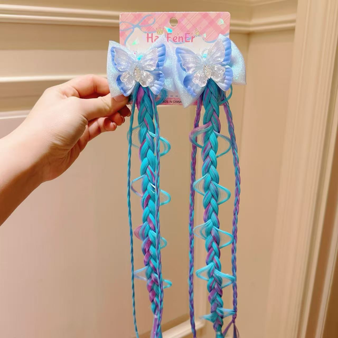 最新儿童假发辫子儿童发饰（儿童发饰一次性皮筋亚克力儿童发夹头饰儿童发夹