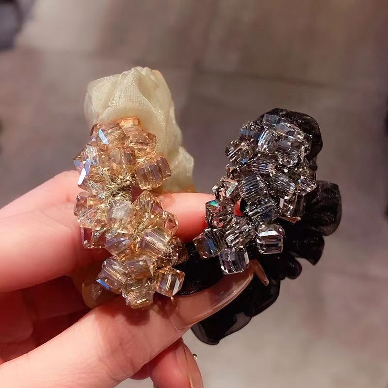 Large intestine hair bands, Korean hair ties, hair accessories, cute hair bands for girls, fashionable hair accessories, colorful hair bands detail image 3