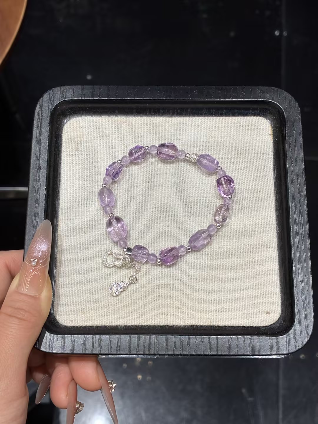 Amethyst bracelets are absolutely beautiful