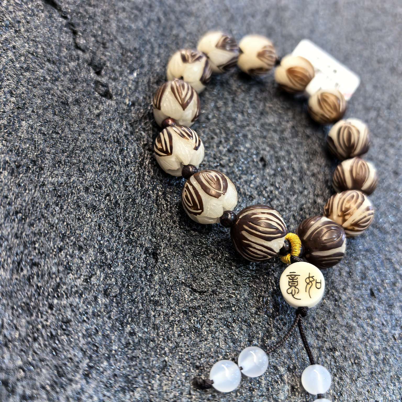 木质工艺品礼品菩提手串木制品原创设计款菩提木制品木制品细节图