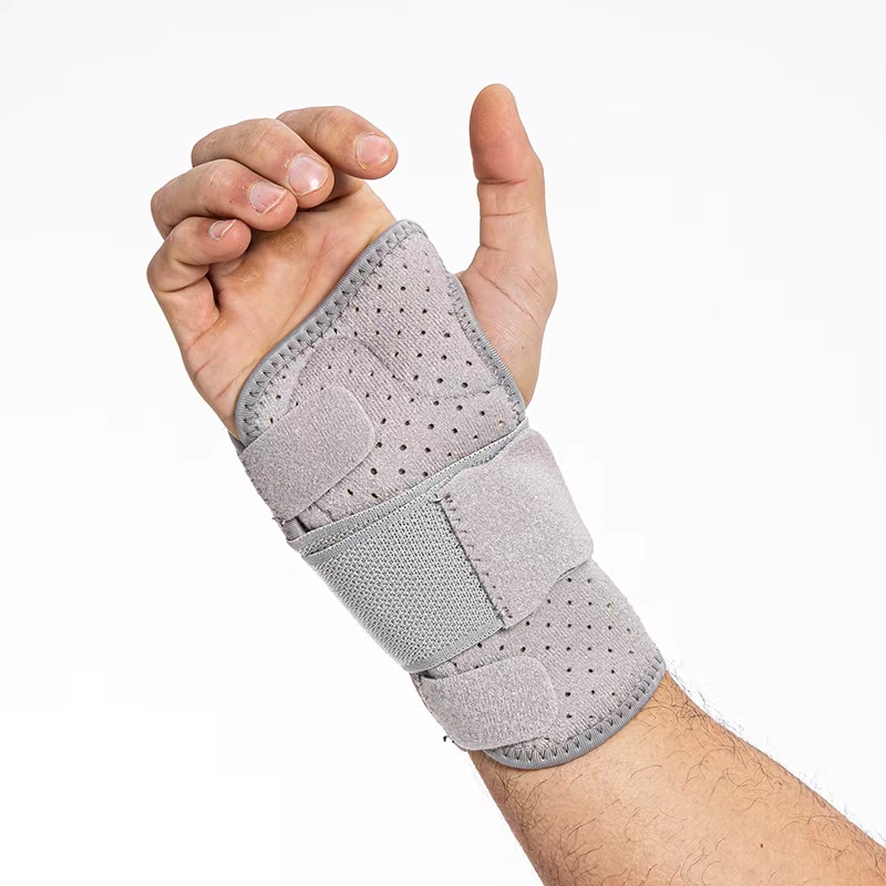 KING factory direct sales steel plate support wrist guard, detachable splint strap, wound pressure wrist guard, sports sprain fixed wrist guard Specification image