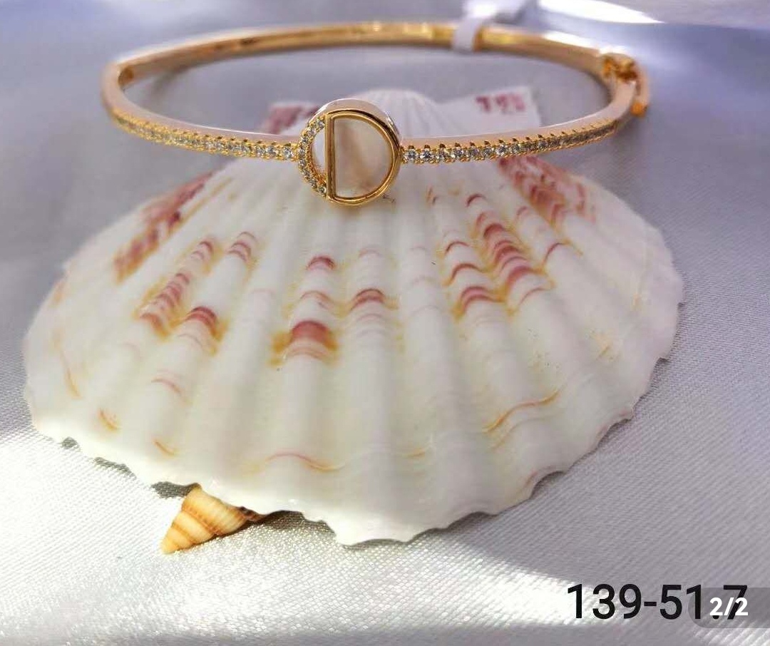 Copper micro-inlaid bracelet, jade bracelet, pure silver bracelet, sand gold bracelet, cat's eye bracelet, women's fashionable design Item Picture