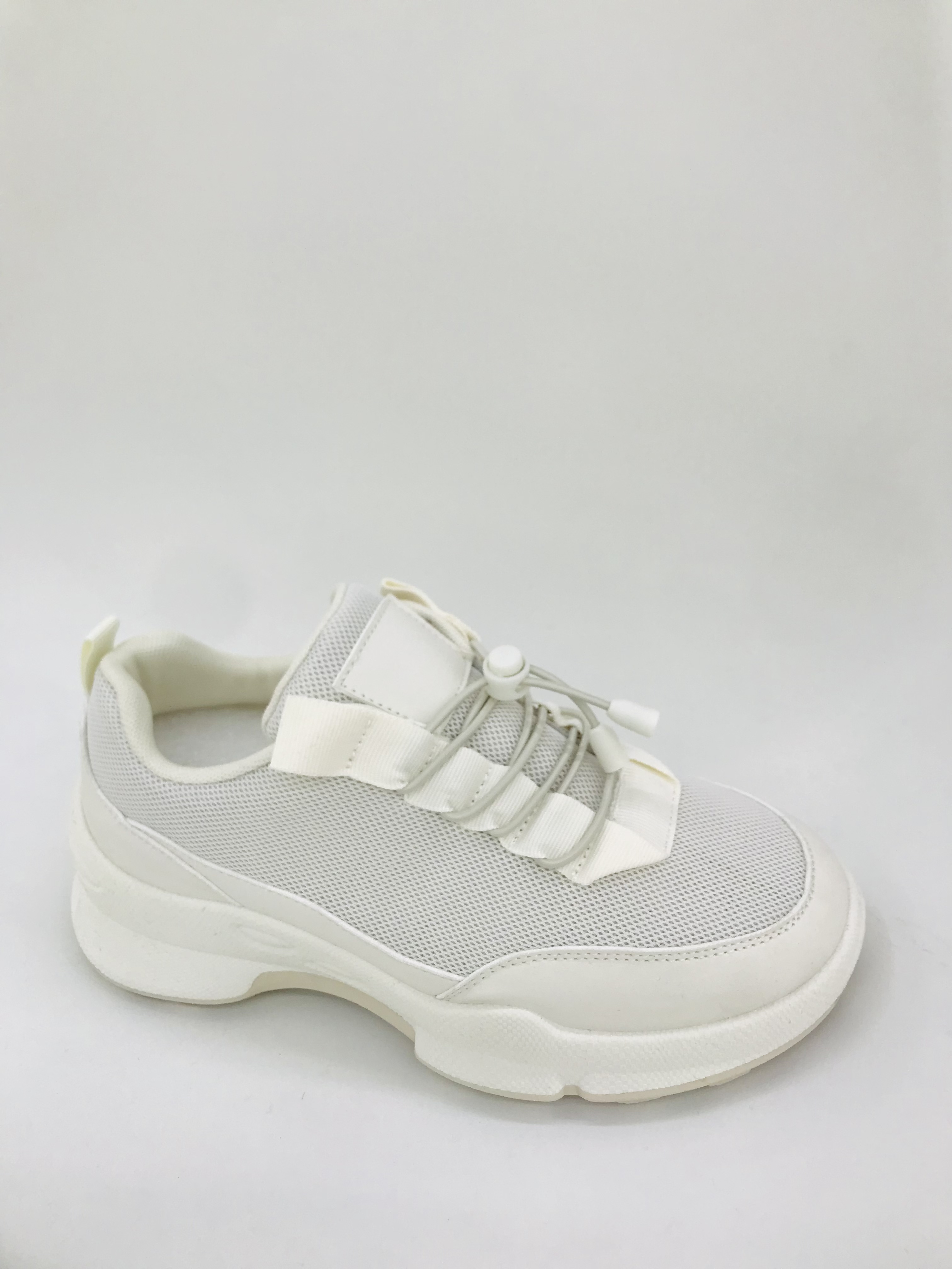 White sports Shoes, women's summer casual shoes, trendy style details Picture