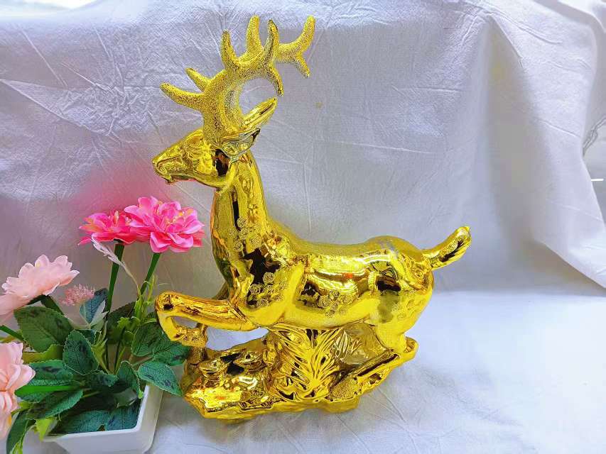 Light luxury style golden deer animal ornaments, wealth-attracting golden deer art ornaments, living room fantasy wealth-attracting deer handicraft ornaments detail image 4