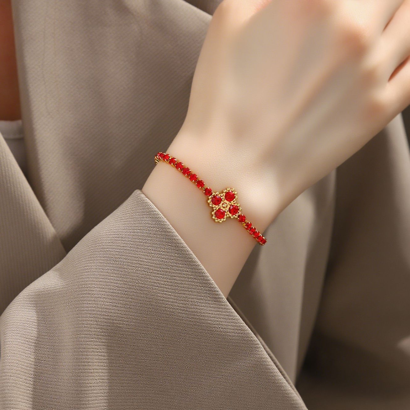 
红钻四叶草手链
满钻四叶草轻奢手链
复古四叶草彩钻手链
小众设计四叶草锆石手链
气质百搭四叶草细链
经典四叶草镶钻手链