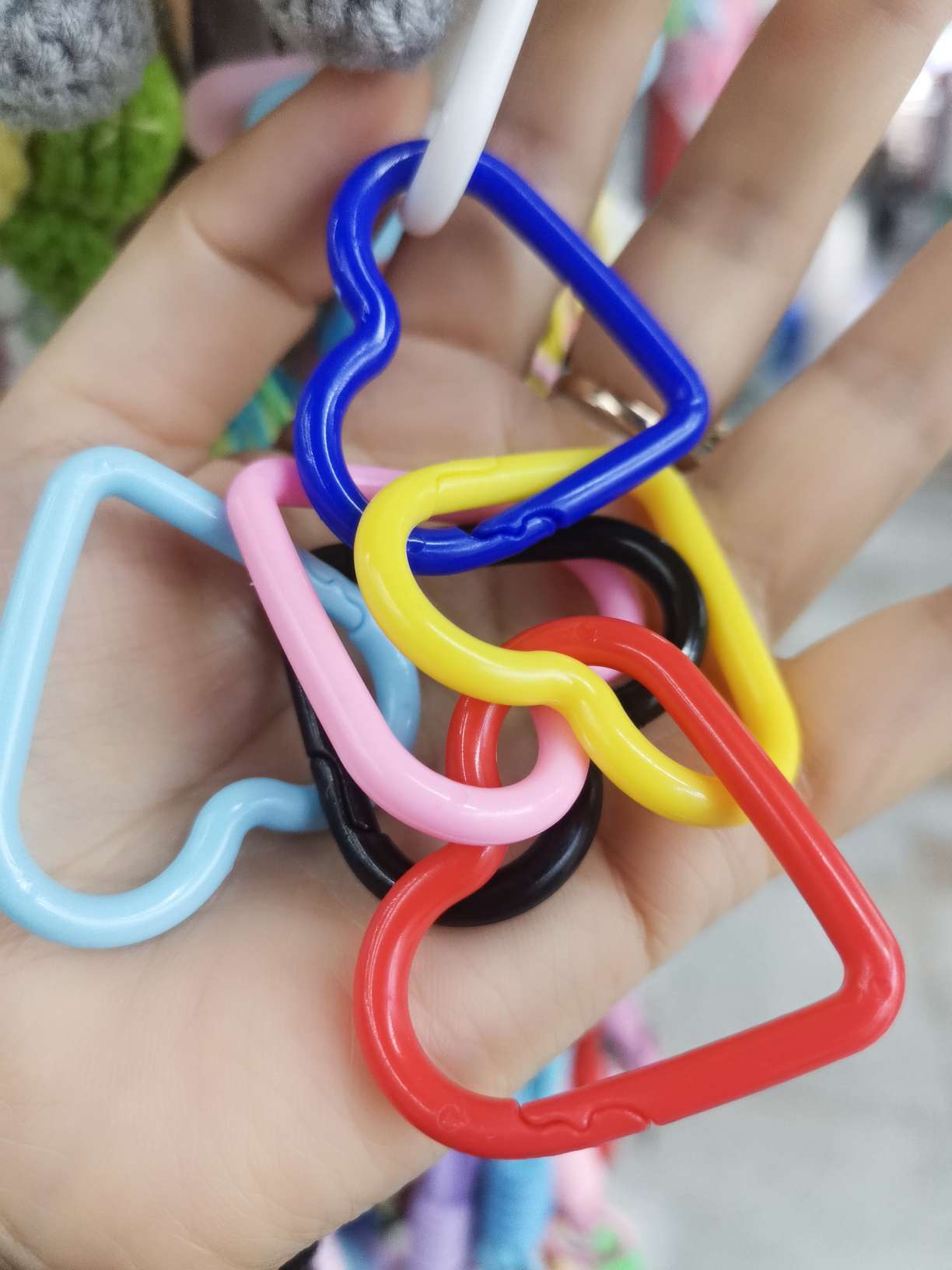 愛心树塑料彩色服装辅料