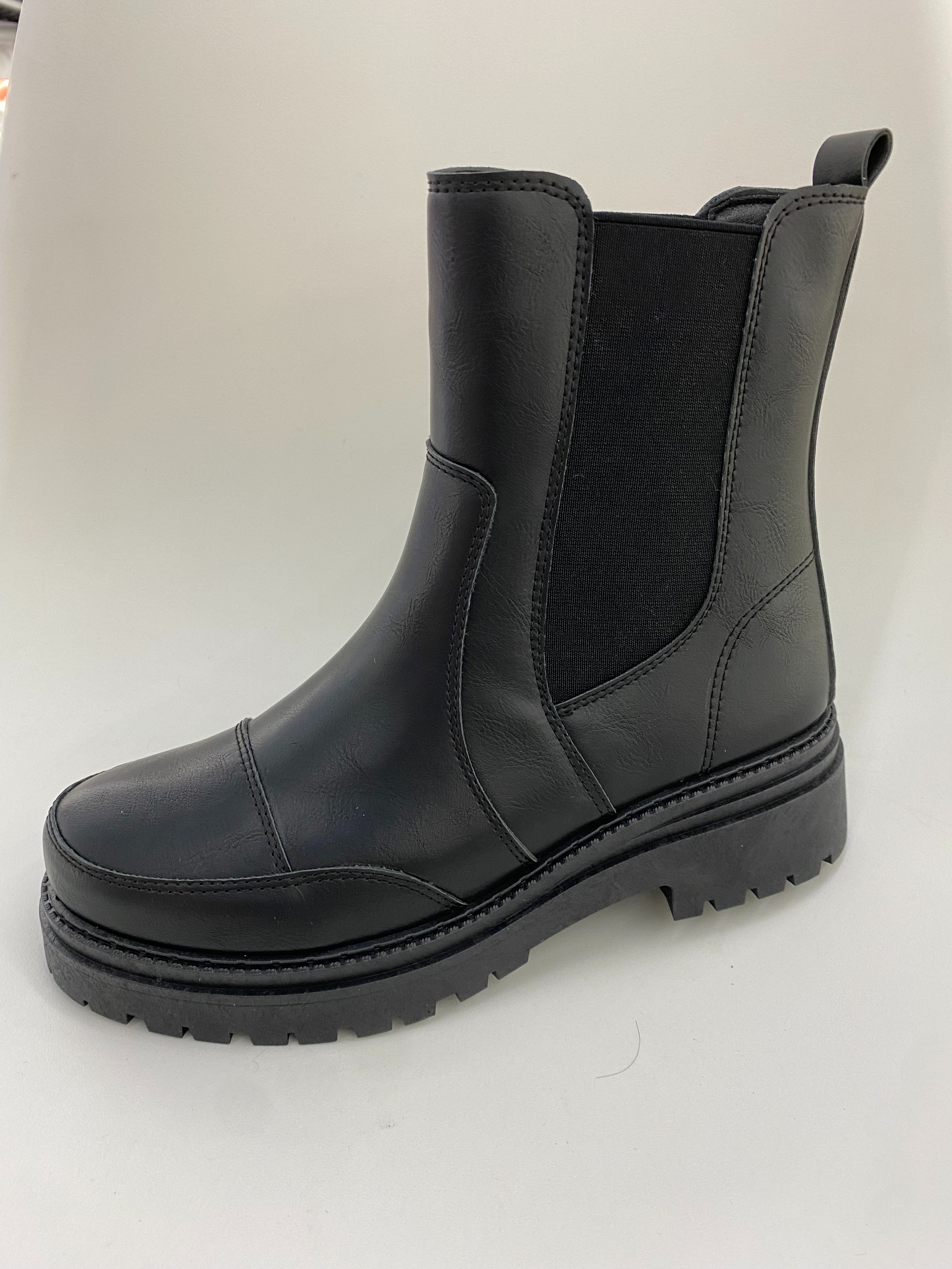 Winter women's Martin boots, thick-soled, fashionable and casual boots, versatile and elastic details Picture