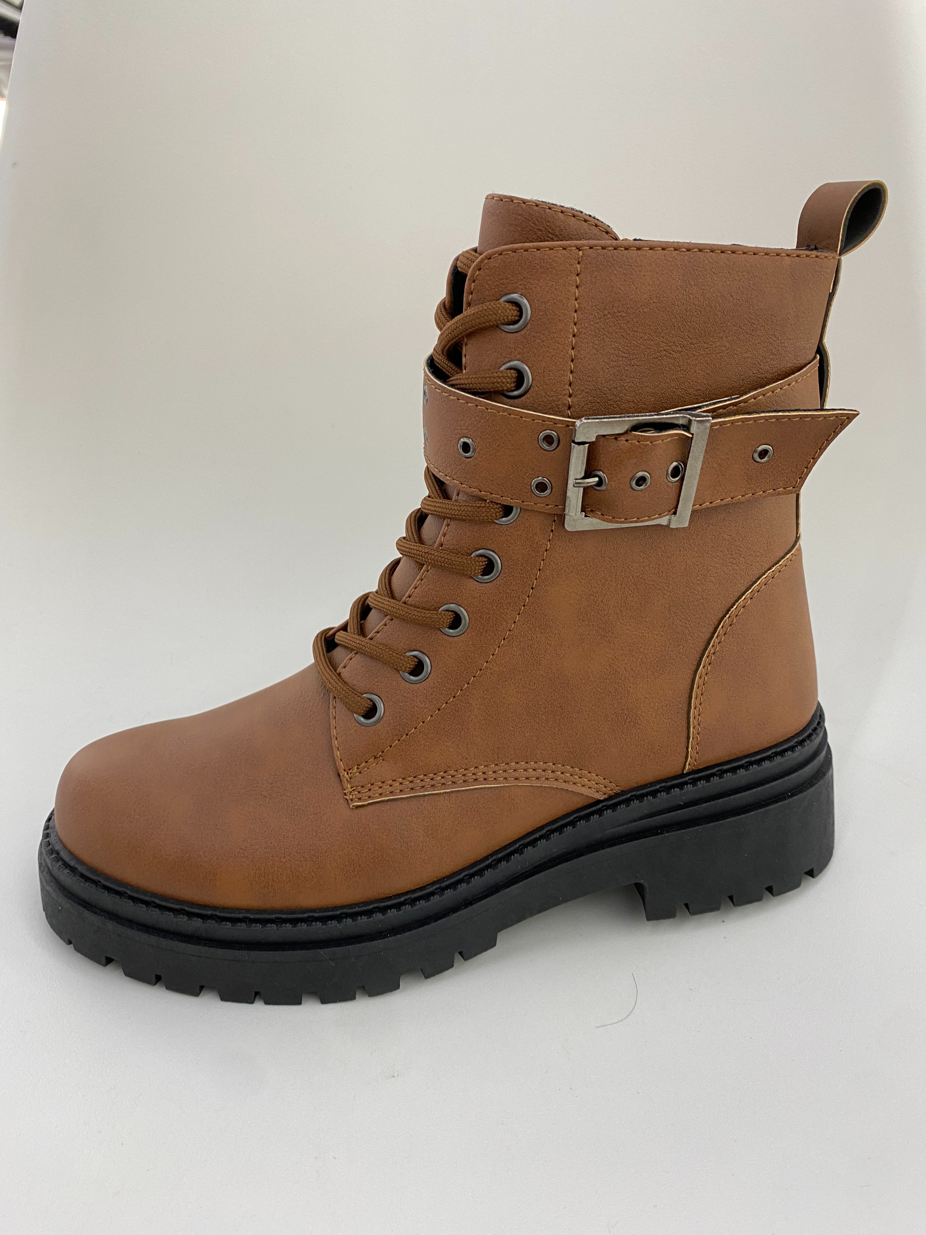 Winter women's Martin boots are thick-soled, fashionable and casual boots details Picture