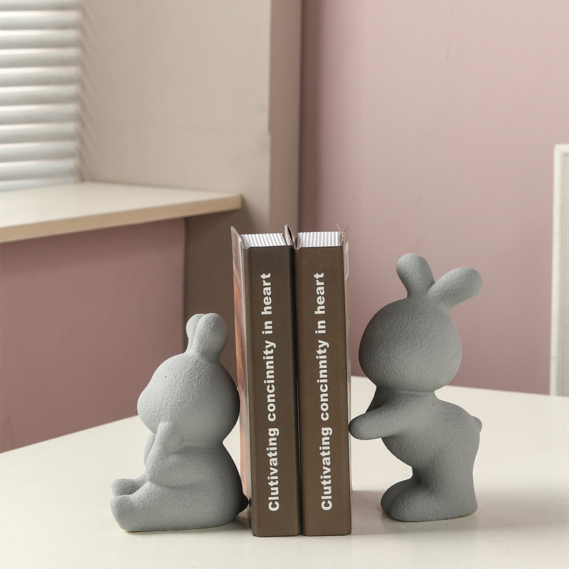 Minimalista viento figuras de cerámica stand book decoración simple creativo animal estante libro sujetador libro antideslizante soporte libro Application Scenario