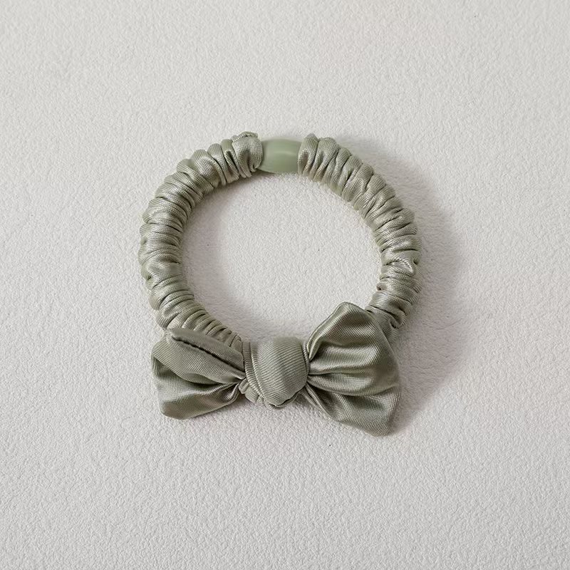 The new style of hair tie in 2024 features a simple pearl-like hair band, a large intestine band, and a high-elasticity thick leather band for women to tie their hair detail image 12
