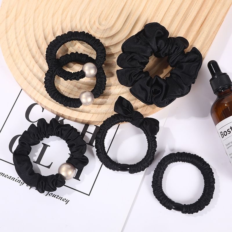 The new style of hair tie in 2024 features a simple pearl-like hair band, a large intestine band, and a high-elasticity thick leather band for women to tie their hair Specification image