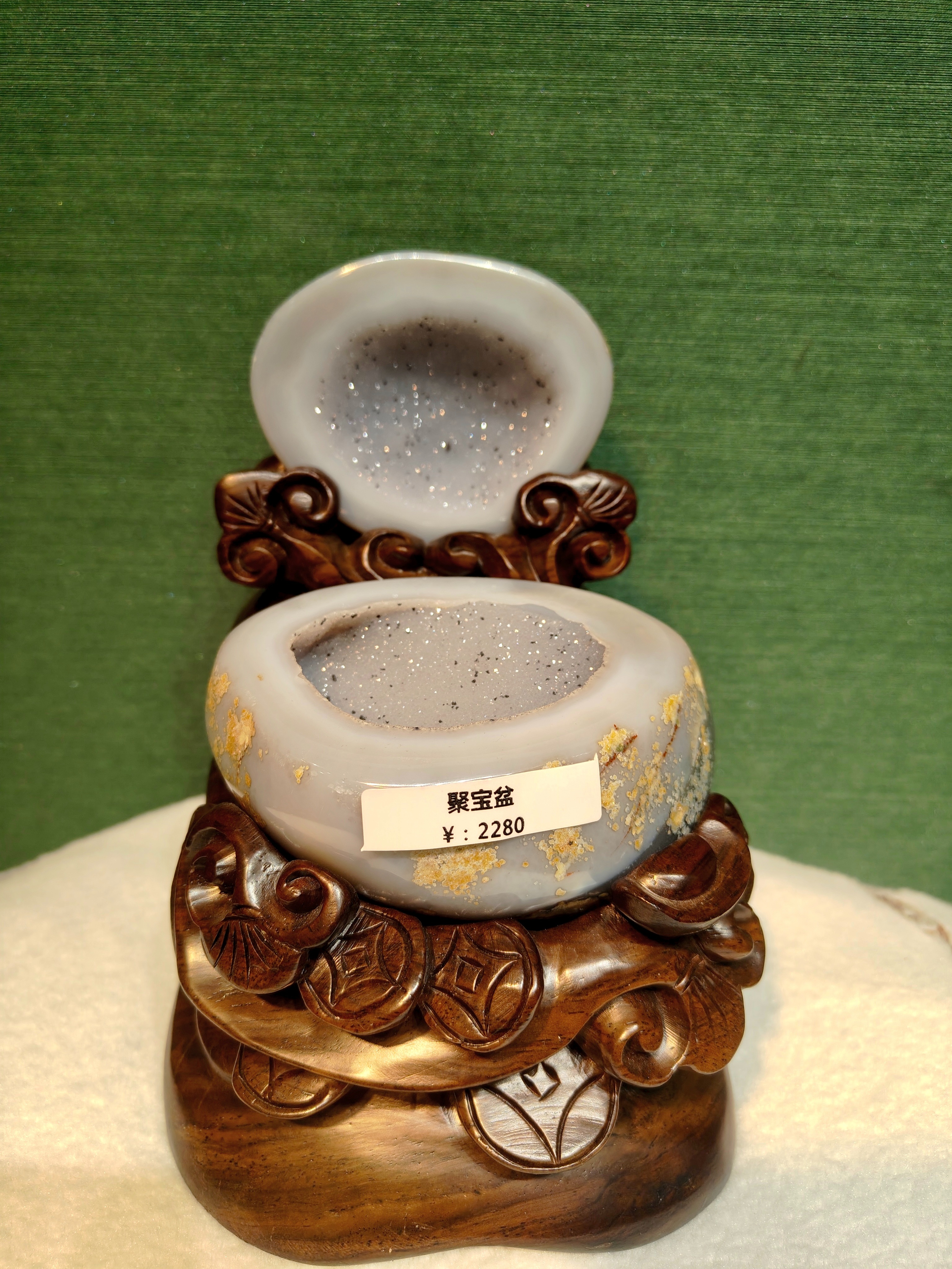 巴西天然水晶原石摆件 聚宝盆摆件