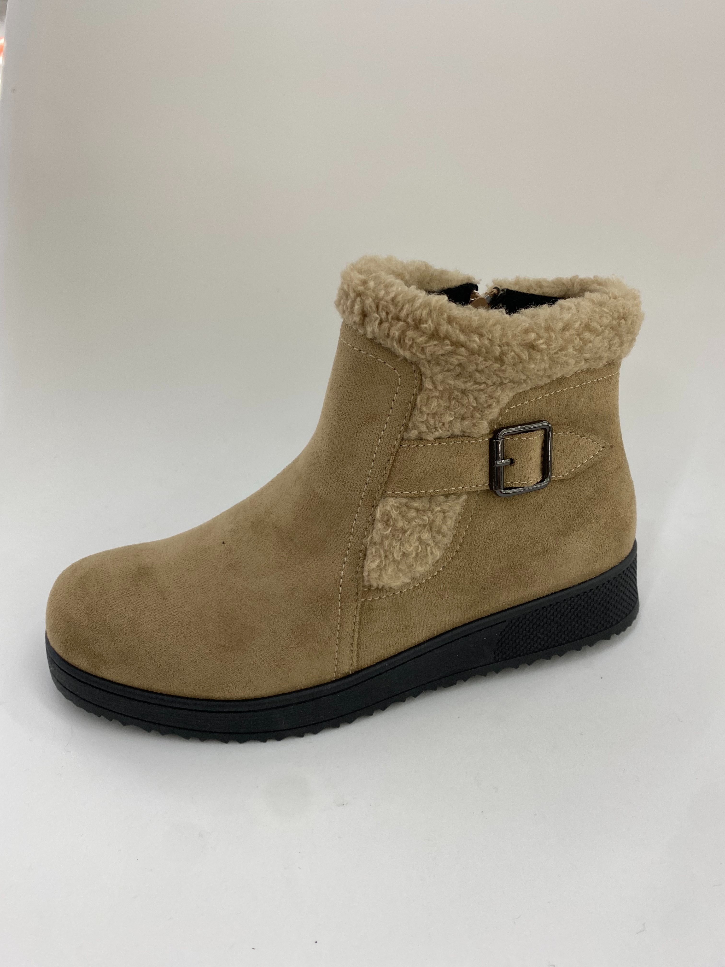 The winter warm women's boots for the elderly are thickened, anti-slip and fleece Specification drawing