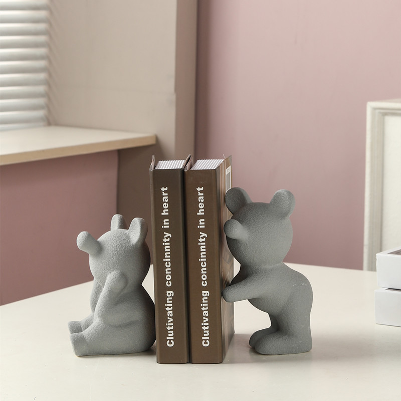 Minimalista viento lindo forma de conejo conejo de cerámica soporte de libro creativo portalibros gabinete decorativo sólo él pone artesanía Application Scenario
