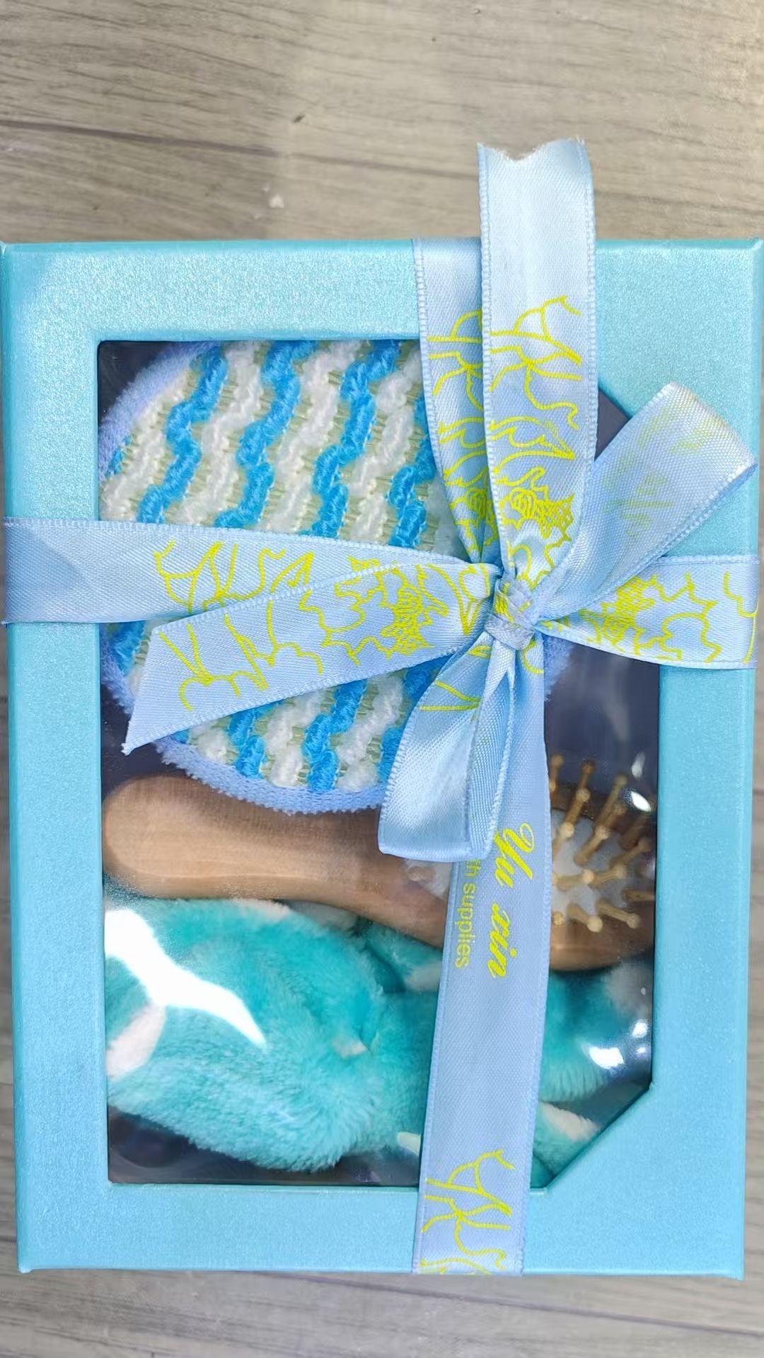 蓝色礼盒伴手礼三件套沐浴礼盒产品