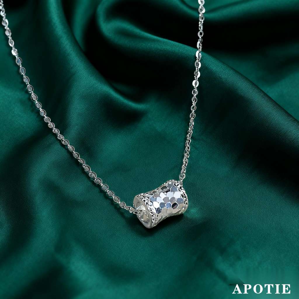 Fashion Road Tong Hammered sequined collarbone Chain s925 silver Necklace APOTIE details Picture