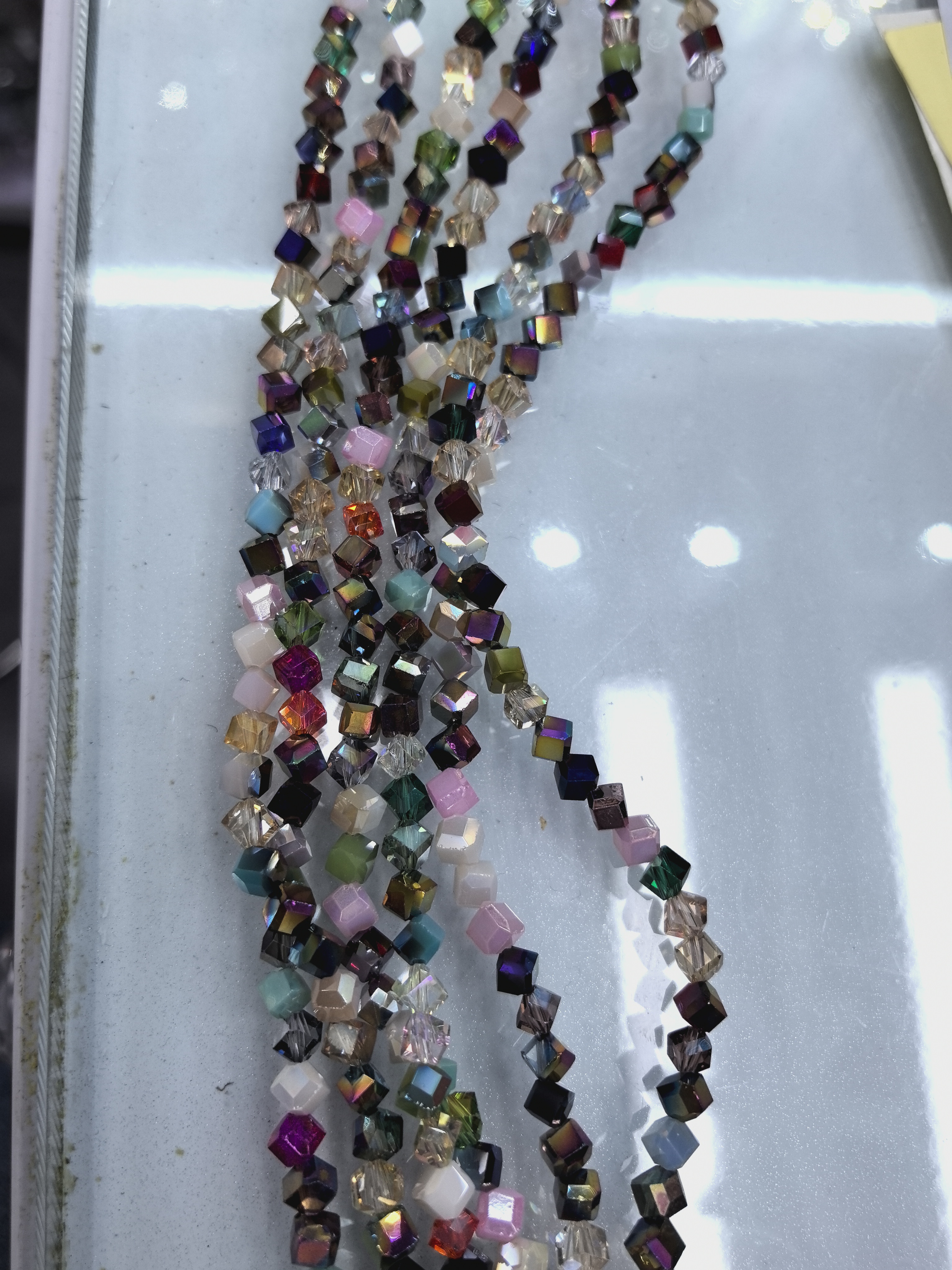 Beads, crystal, loose beads details Picture