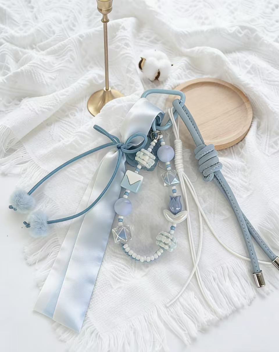 蓝白郁金香包挂清新风串珠丝带包包挂件温柔钥匙扣ins风小众设计饰品挂件