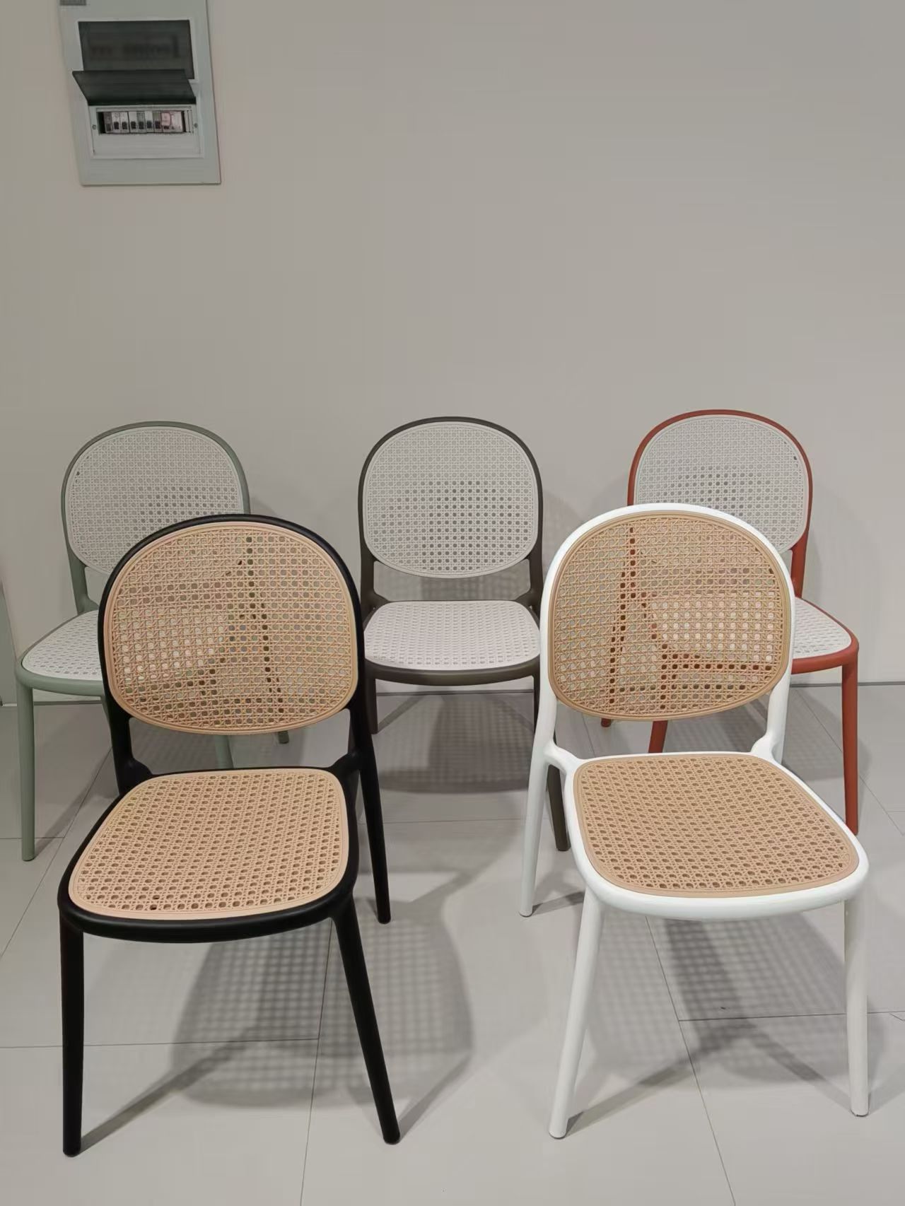 简易家具塑料椅塑料凳子轻便耐用家庭办公用