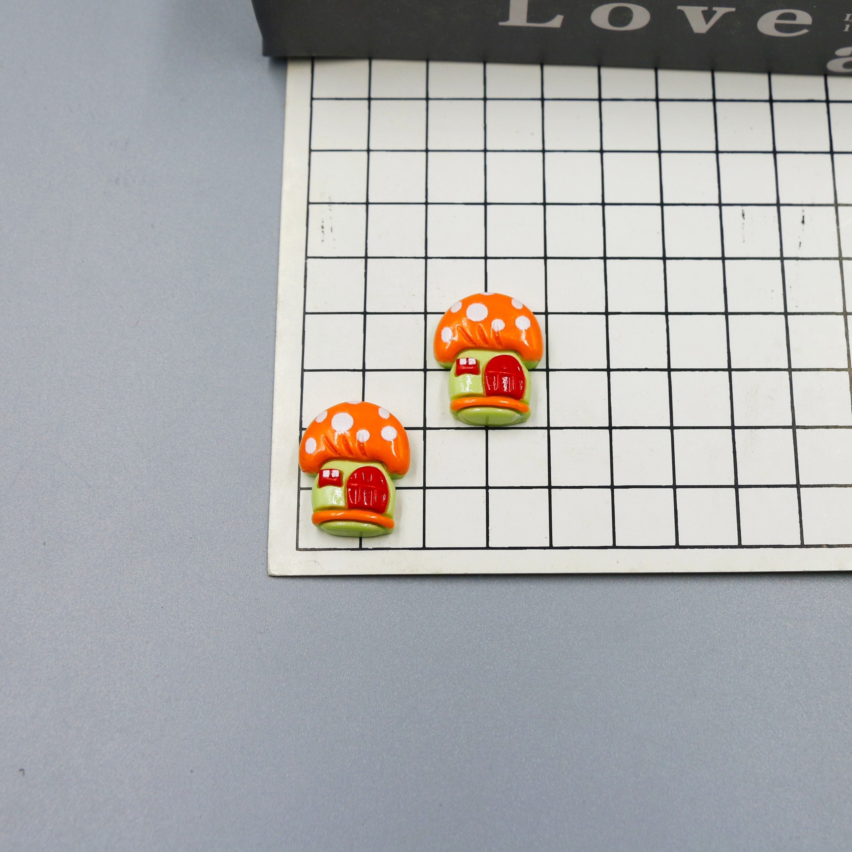 卡通风格蘑菇屋摆件家居装饰摆件可爱小屋模型摆件白底实物图