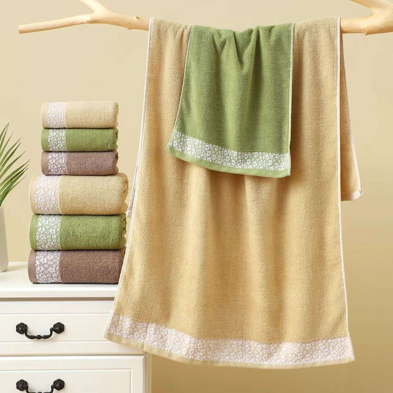 Long-staple cotton bath towel and towel fabric, 70*140cm, good water absorption, soft and comfortable Application Scenario