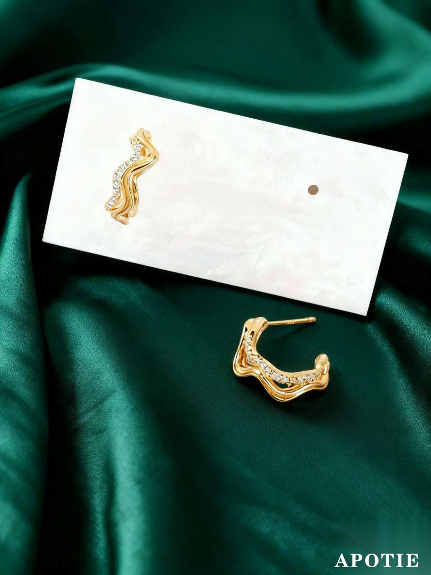 s925 sterling silver Japanese and Korean style fashionable earrings with a flowing and elegant style pic 2