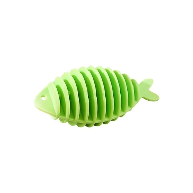 Cross-border bestseller soft rubber small fish laundry balls, washing machine cleaning balls, anti-entanglement wonder for clothes washing, laundry balls Application Scenario