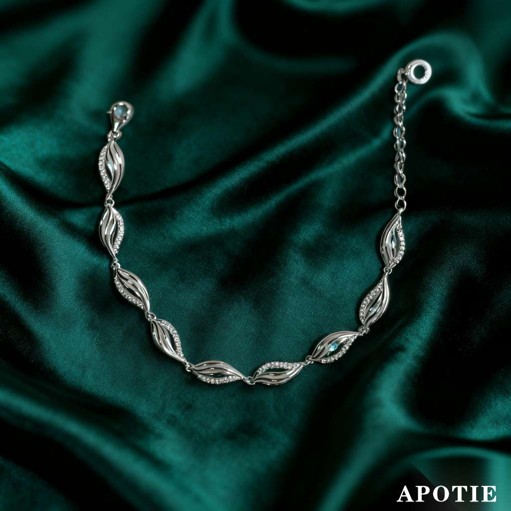 s925 sterling silver fashionable and light luxury Korean version diamond-encrusted bracelet for commuting and dating details Picture