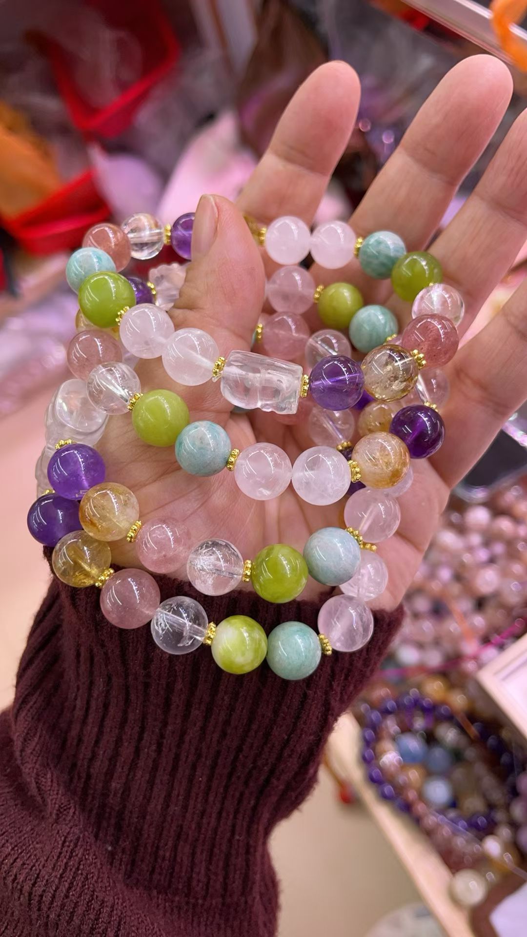 Natural Crystal Bracelet 2 Application Scenario