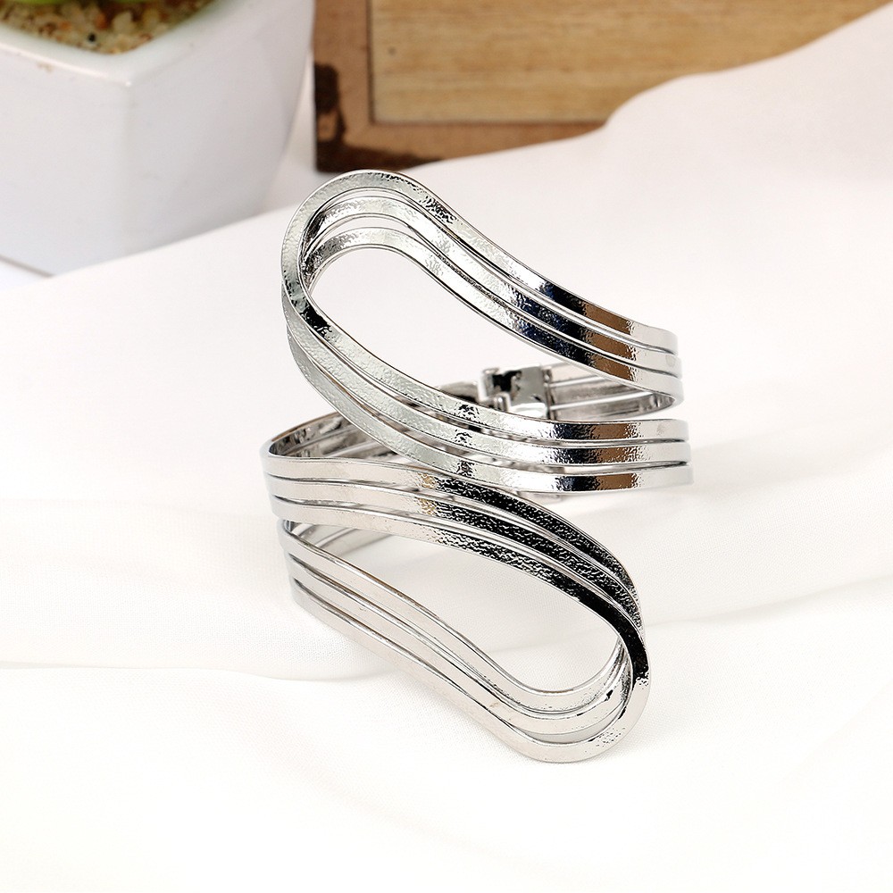 铜微镶手环/沙金手镯/猫眼手镯/手镯配件/金手镯白底实物图