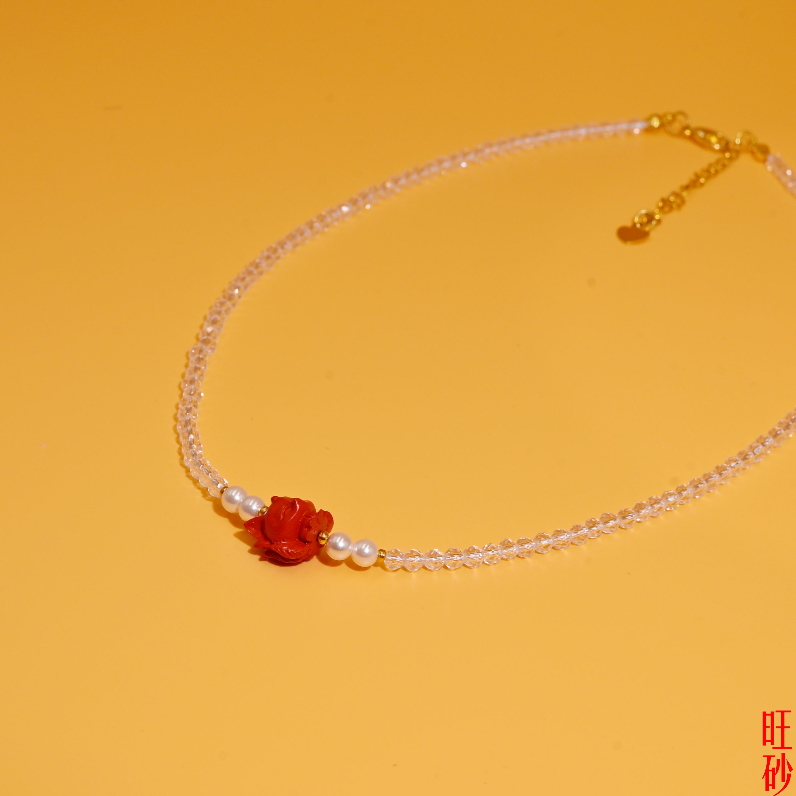 Cinnabar pointed pearl nine-tailed fox collarbone chain, new Chinese-style light luxury pearl sweater chain, women's beaded collarbone chain accessory, neck accessory, collarbone chain niche light luxury Application Scenario