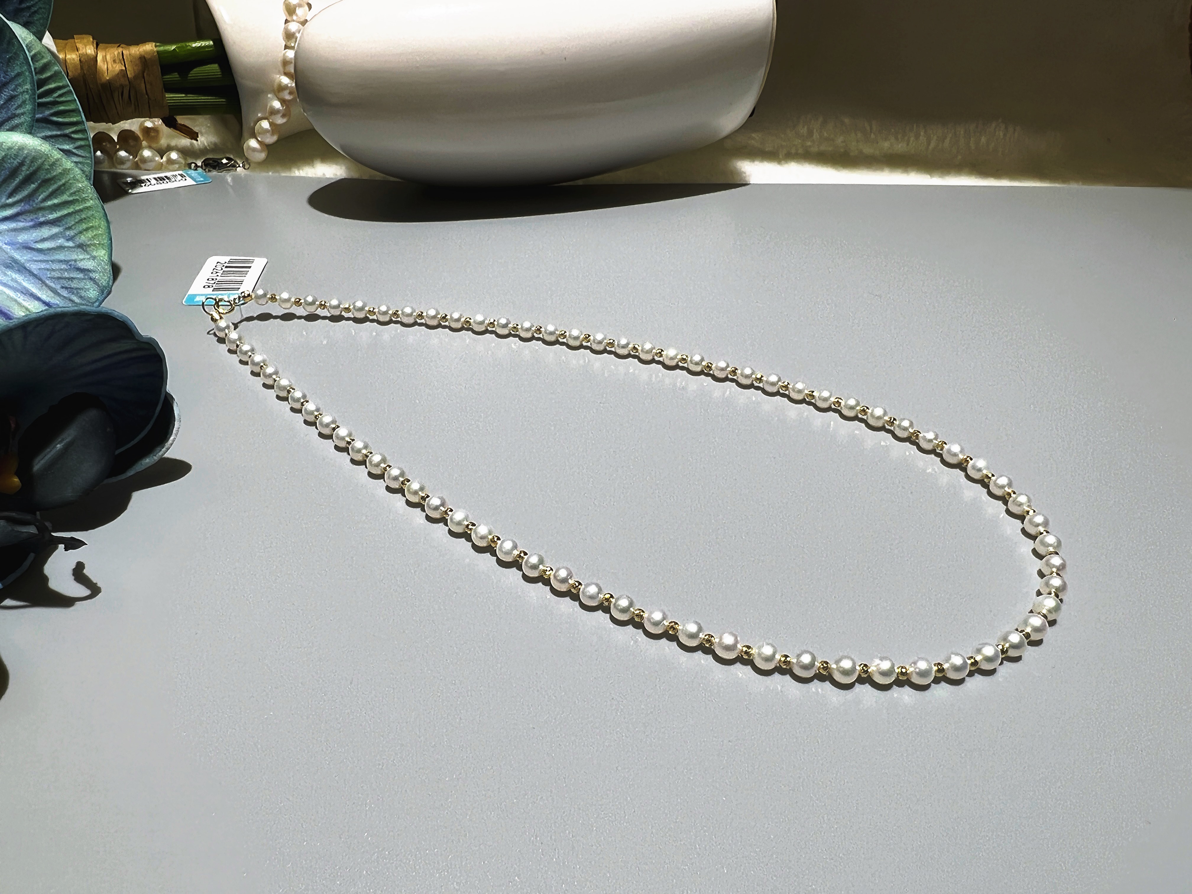Natural freshwater pearls, round pearl accessories, 18K gold detail image 2