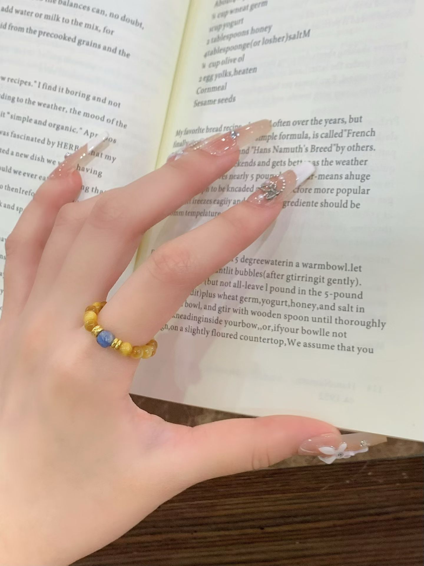 蓝晶虎眼石戒指💍
双色赋能|戴在指间的通勤智慧与财富引力
启迪智慧，净化思绪。助你牢牢把握事业机遇详情图4