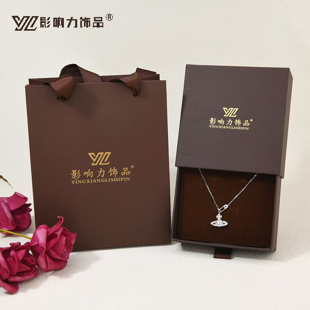 影响力饰品行星十字架项链女款气质拼接项链珍珠链条女式简约优雅