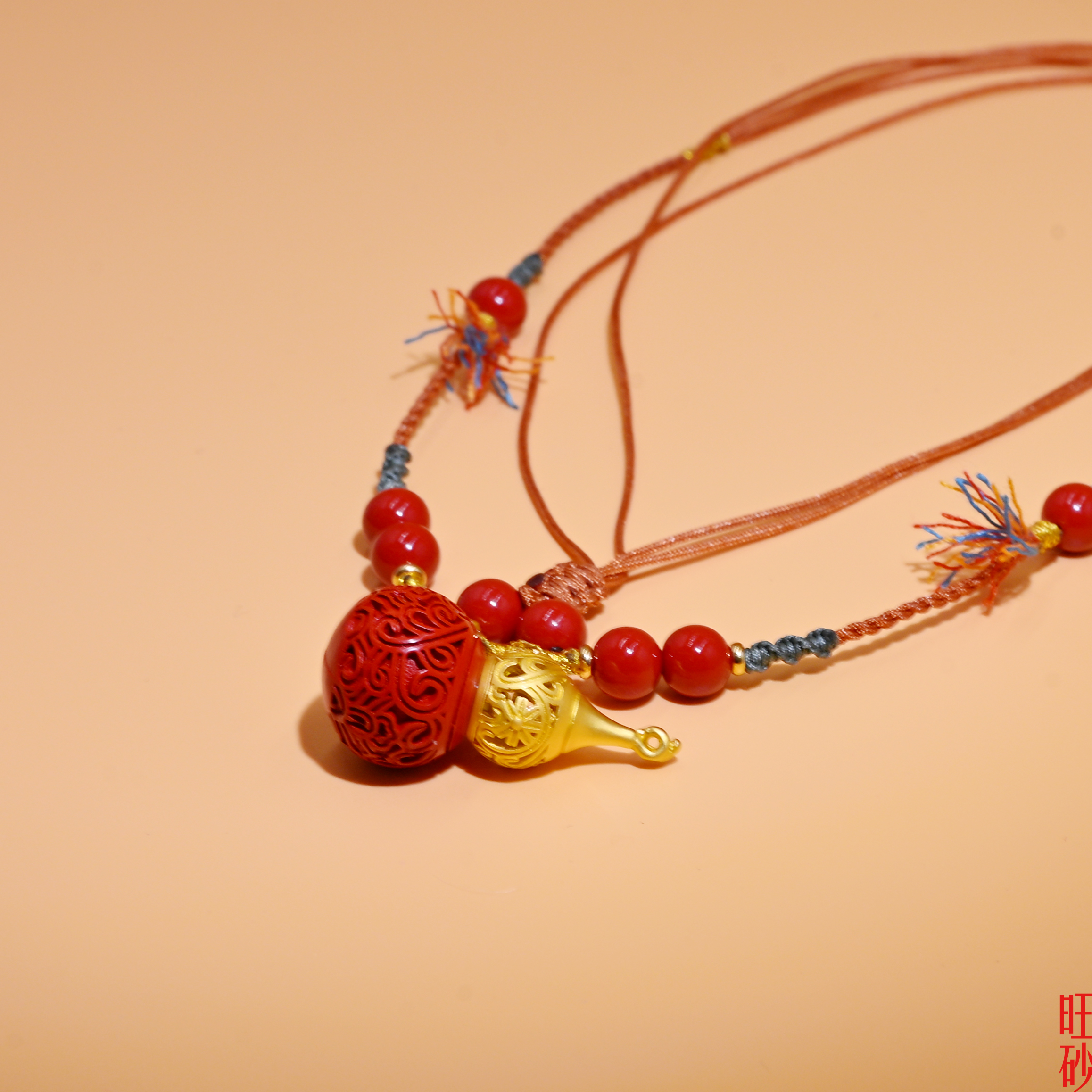 New Chinese-style hollowed-out gourd cinnabar necklace pendant, retro ethnic style sweater chain, women's high-end beaded decoration Application Scenario