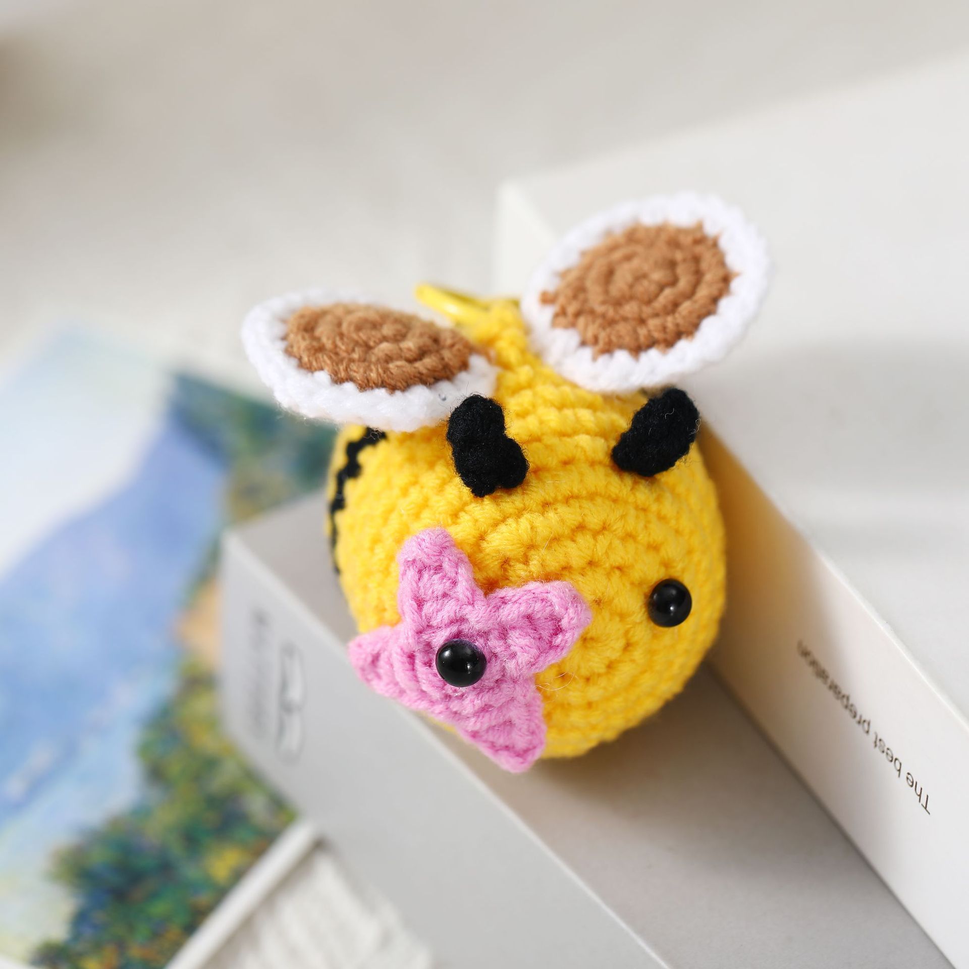 小蜜蜂手工编织精美钥匙扣 创意毛线钩织小挂件 可爱昆虫挂饰成品