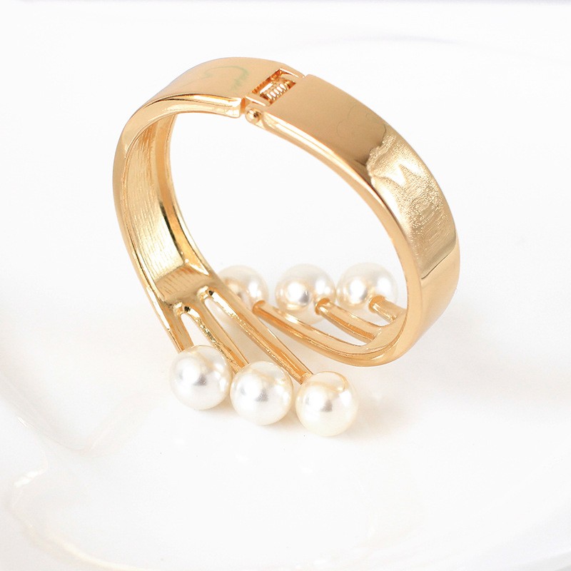 Wholesale of new, popular, niche, elegant and stylish pearl bracelets for French women Item Picture