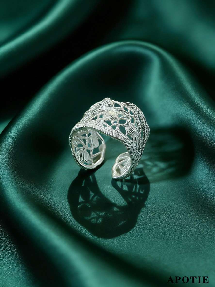 s925纯银铃兰花春夏蕾丝小众设计感银饰开口戒