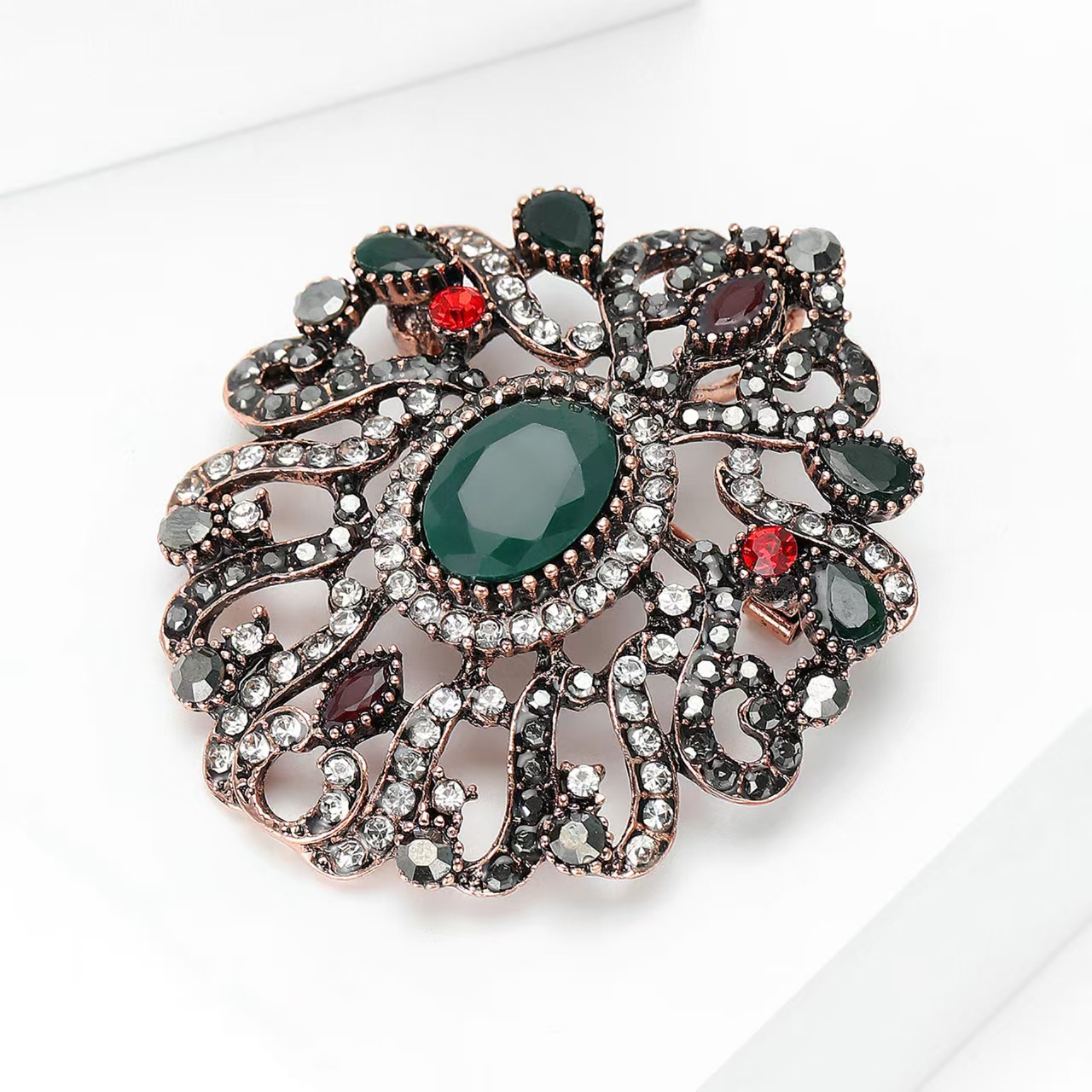 New European and American retro rhinestone flower accessory brooch, fashionable and light luxury suit overcoat corsage factory direct sales pic 3